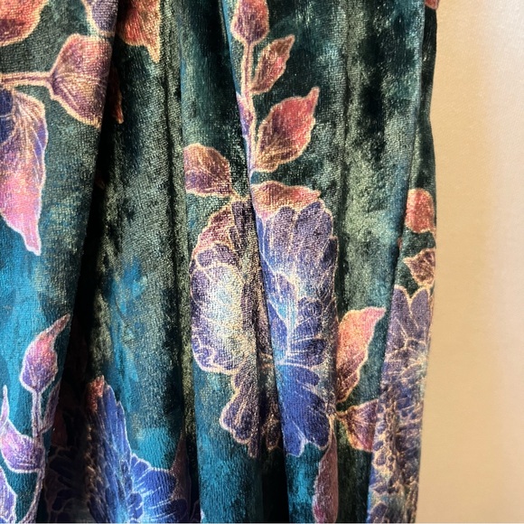 Free People Poets Velvet Sarong midi skirt M Green floral NEW Elastic waist NWT - Picture 7 of 8